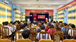 Xã Tuyên Sơn công bố các quyết định về công tác tổ chức và cán bộ