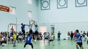 Xã Tuyên Hóa tổ chức giải bóng chuyền mừng Quốc khánh 02/9