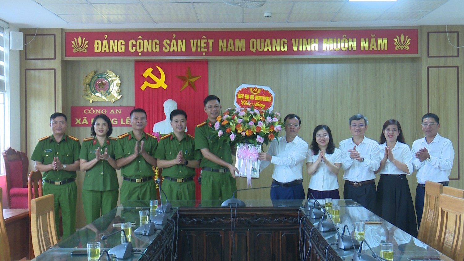 Chúc mừng Công an xã nhân Kỷ niệm 80 năm ngày truyền thống Công an nhân dân Việt Nam