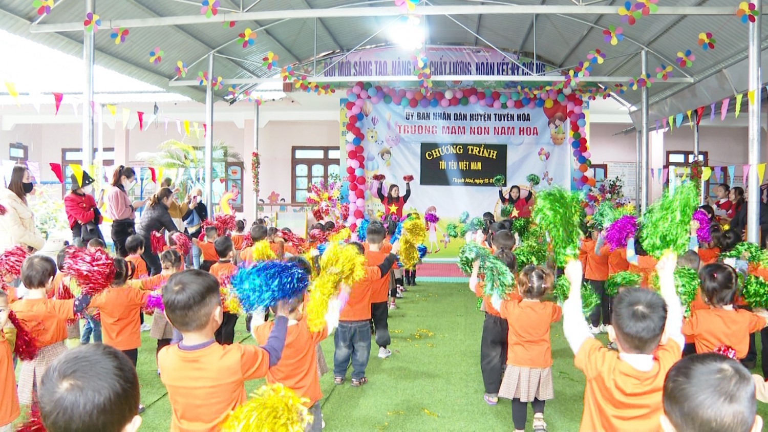 Trường Mầm non Nam Hoá tổ chức chương “Tôi yêu Việt Nam”
