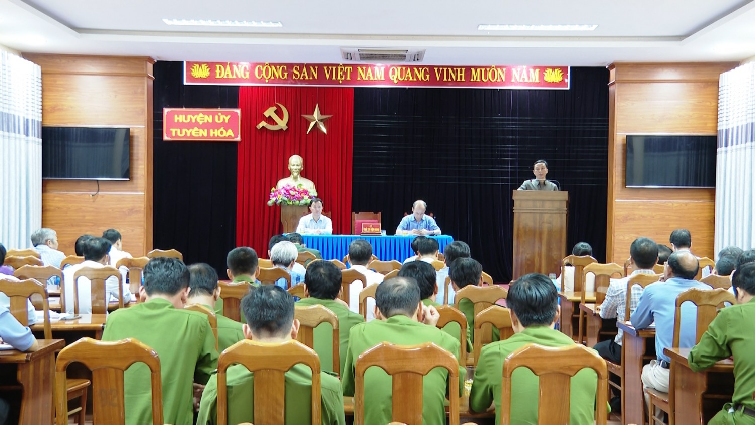 Tăng cường chỉ đạo công tác đảm bảo an ninh trật tự trên địa bàn huyện