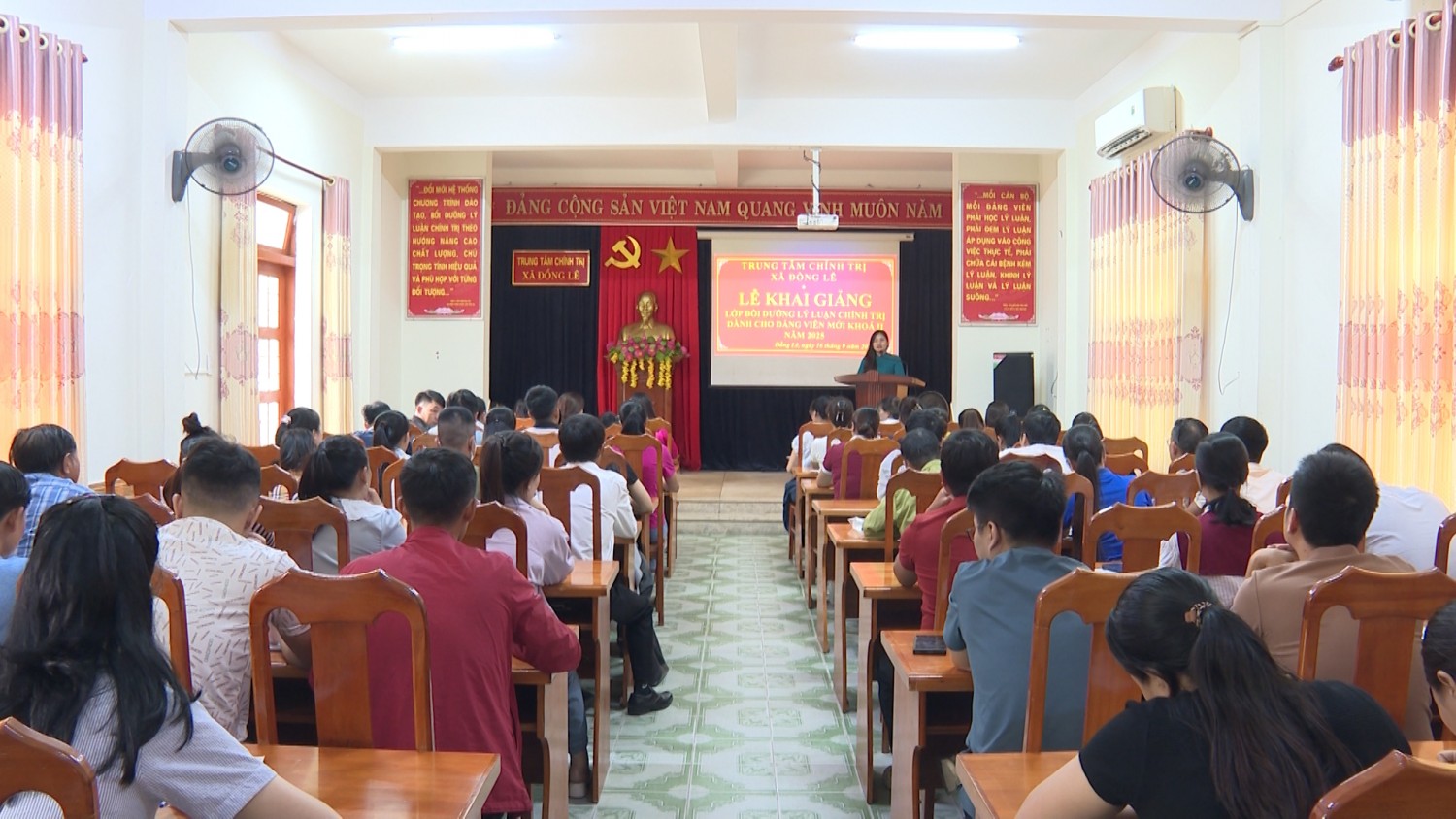 Khai giảng lớp bồi dưỡng lý luận chính trị cho Đảng viên mới khóa II năm 2025