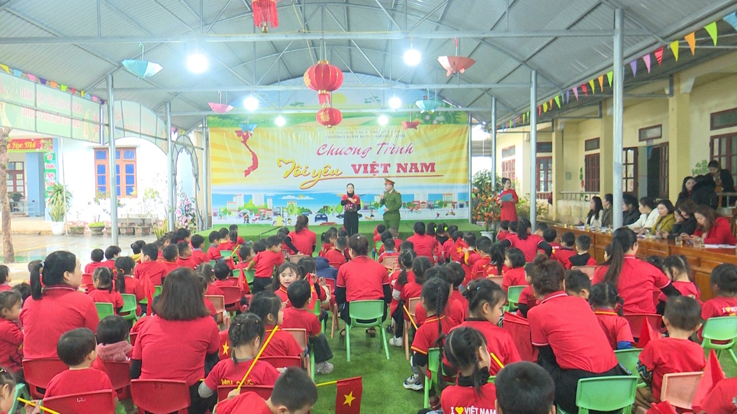 Sôi động chương trình “Tôi yêu Việt Nam” tại Trường Mầm non Thanh Lạng
