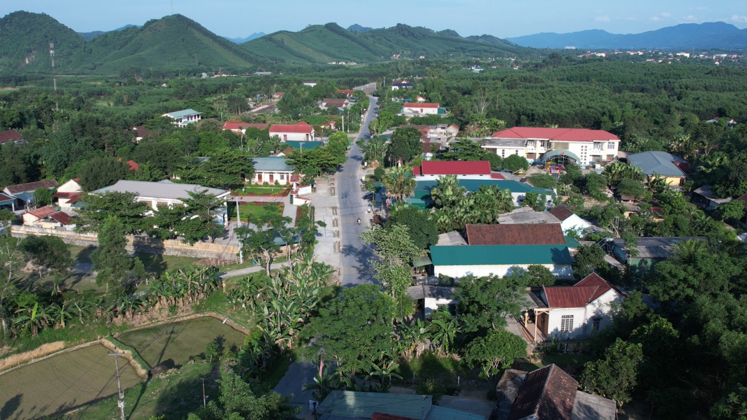 Xã Lê Hoá về đích nông thôn mới