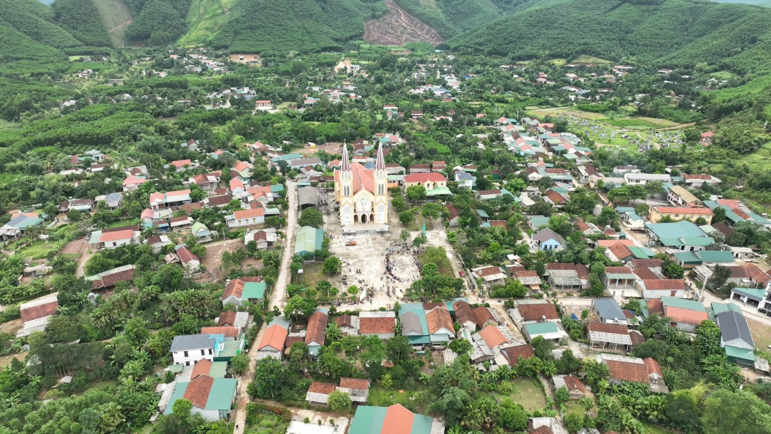 Đảng bộ xã Tuyên Sơn: Truyền thống cách mạng - Khát vọng vươn lên