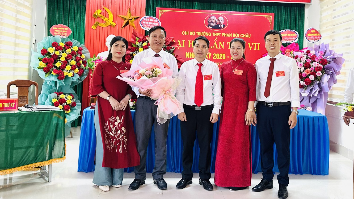 Đại hội Chi bộ trường THPT Phan Bội Châu khóa VII, nhiệm kỳ 2025 -2030