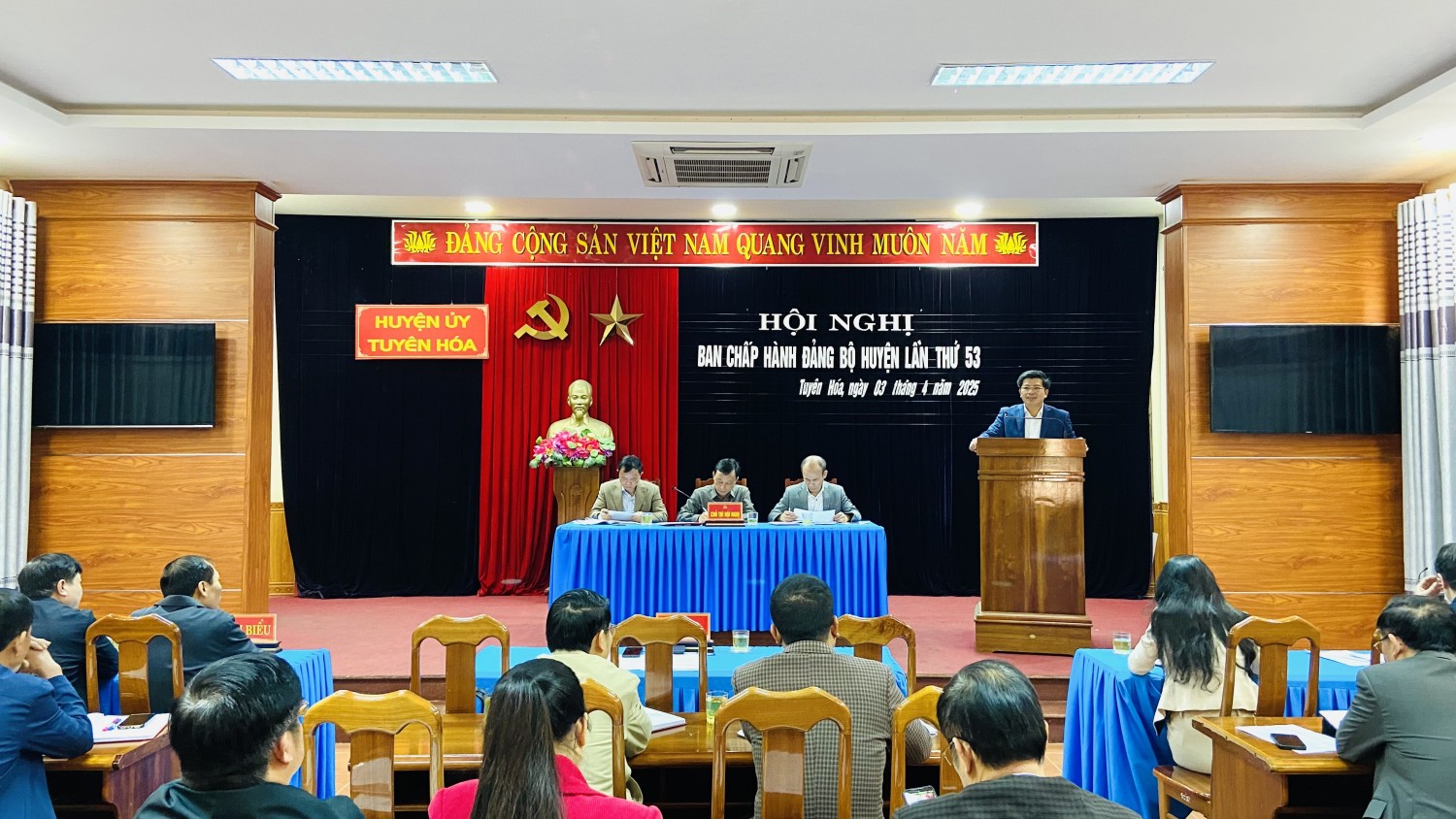 Hội nghị Ban Chấp hành Đảng bộ huyện Tuyên Hóa lần thứ 53
