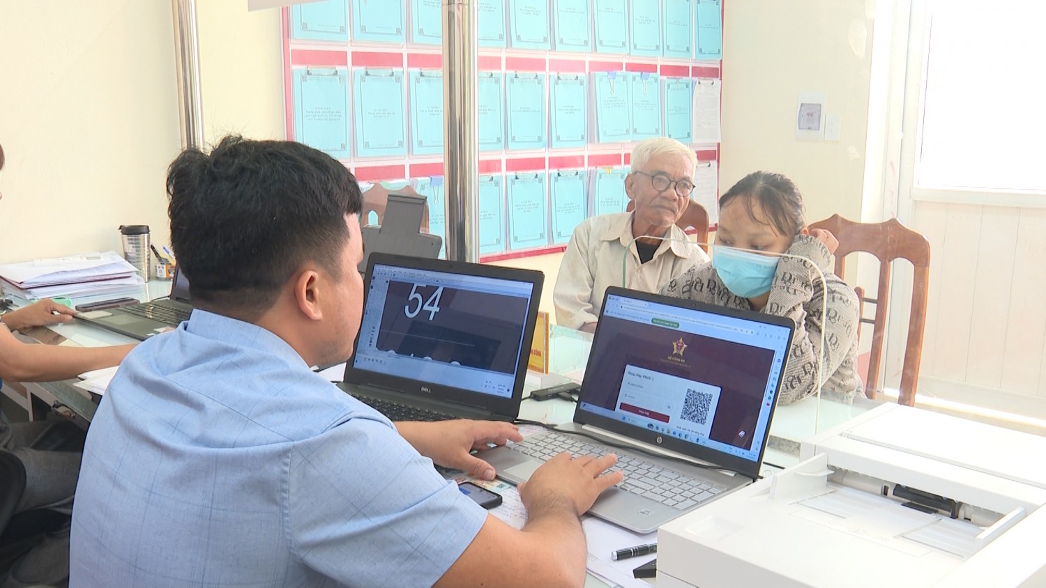 Xã Tuyên Bình đẩy mạnh chuyển đổi số, nâng cao chất lượng phục vụ người dân
