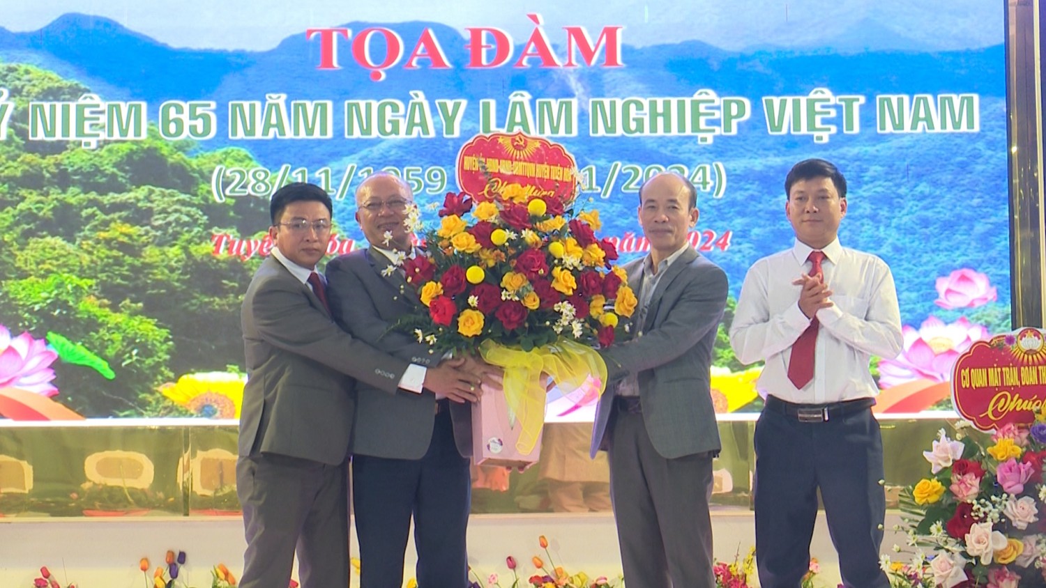 Tuyên Hóa: Tọa đàm kỷ niệm 65 năm Ngày Lâm nghiệp Việt Nam